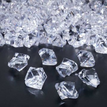 Набор из 180 бриллиантов 2х2,5х1,5см.